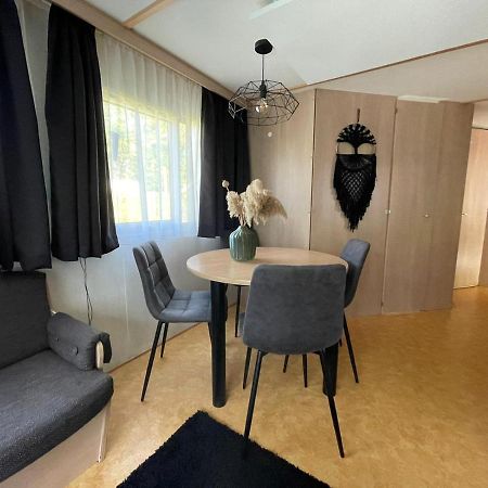 Vila Chalet 'T Rijsterbos Op Camping Met Zwembad! Exteriér fotografie