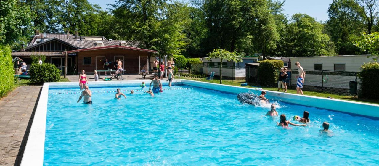Vila Chalet 'T Rijsterbos Op Camping Met Zwembad! Exteriér fotografie