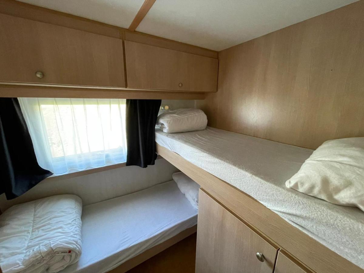 Vila Chalet 'T Rijsterbos Op Camping Met Zwembad! Exteriér fotografie